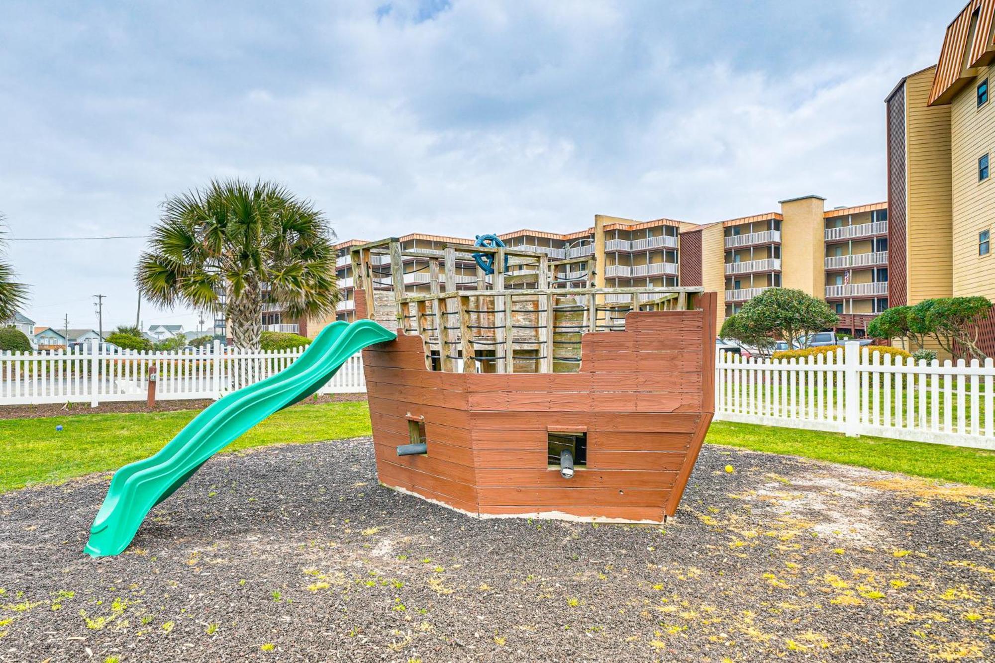Steps To The Beach Oceanfront Condo With Lanai! North Topsail Beach Esterno foto
